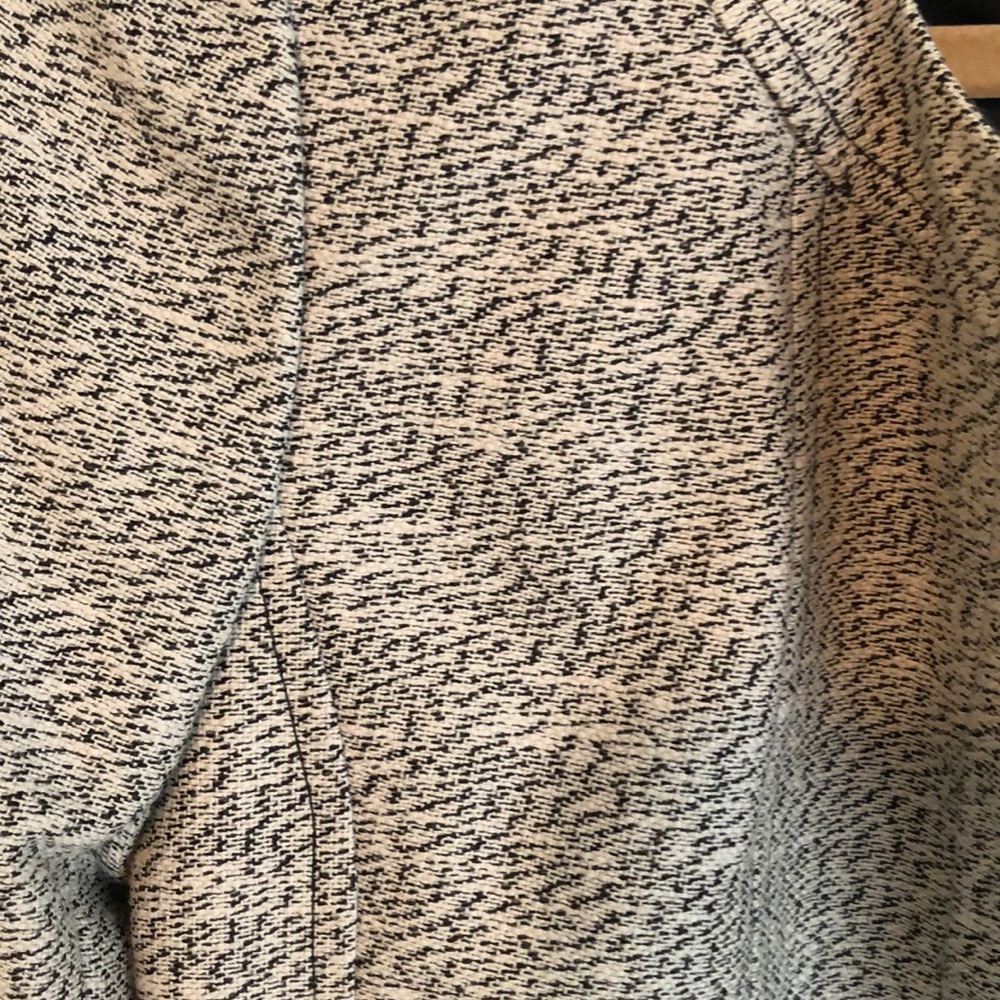 Loft jacket. Tan and black. Size 2. - Picture 3 of 3